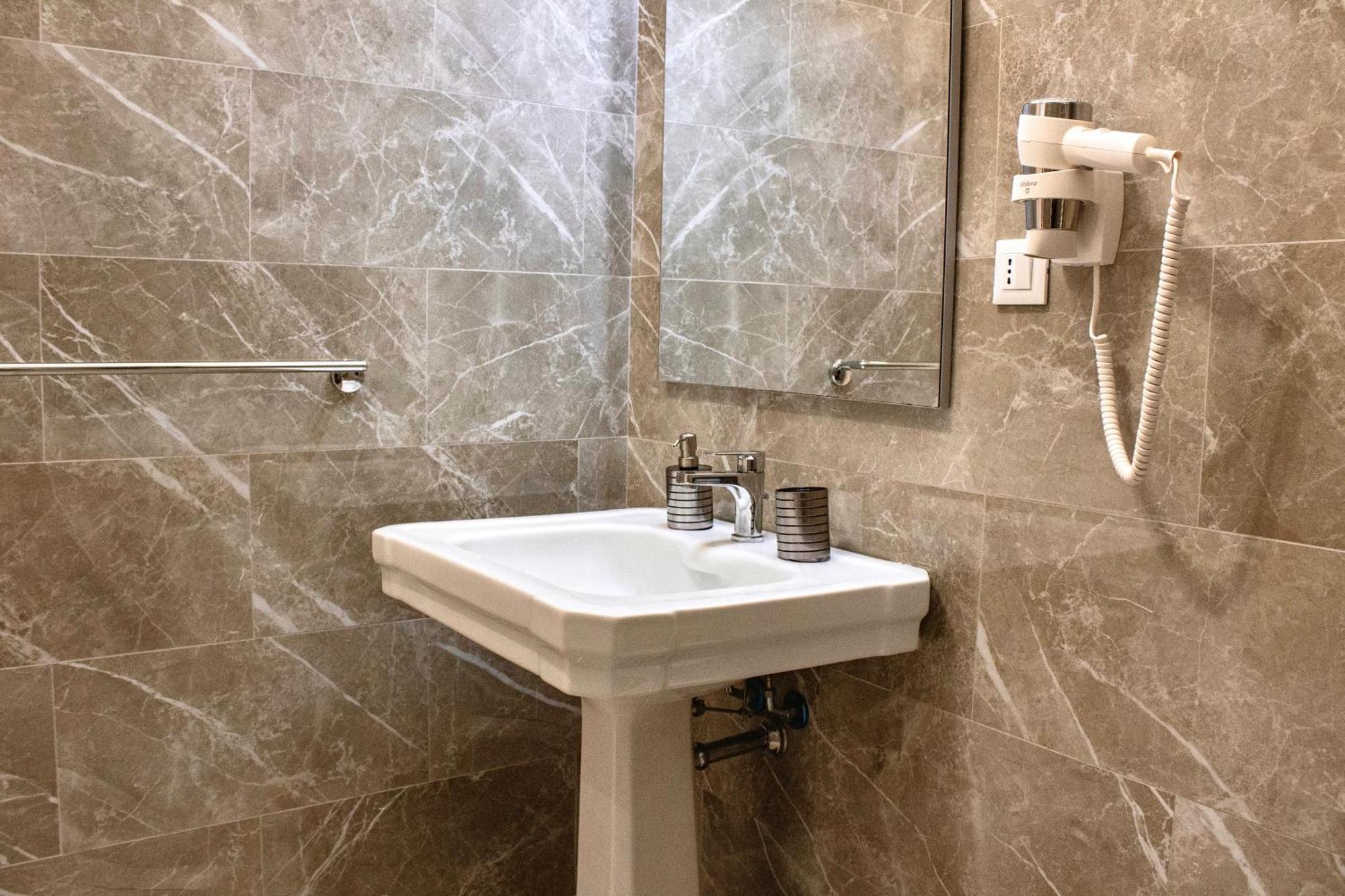 Aristocasa B&B Luxury Rooms Palermo Bagian luar foto